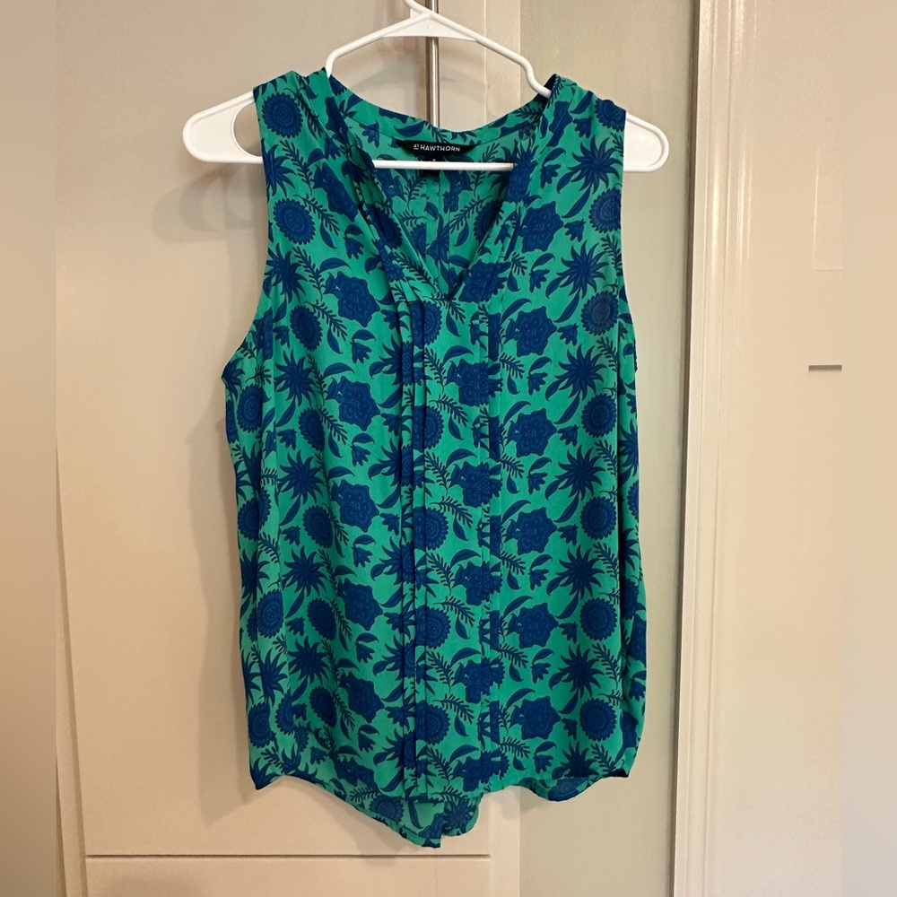 41 Hawthorn Sleeveless Blouse with Pleats